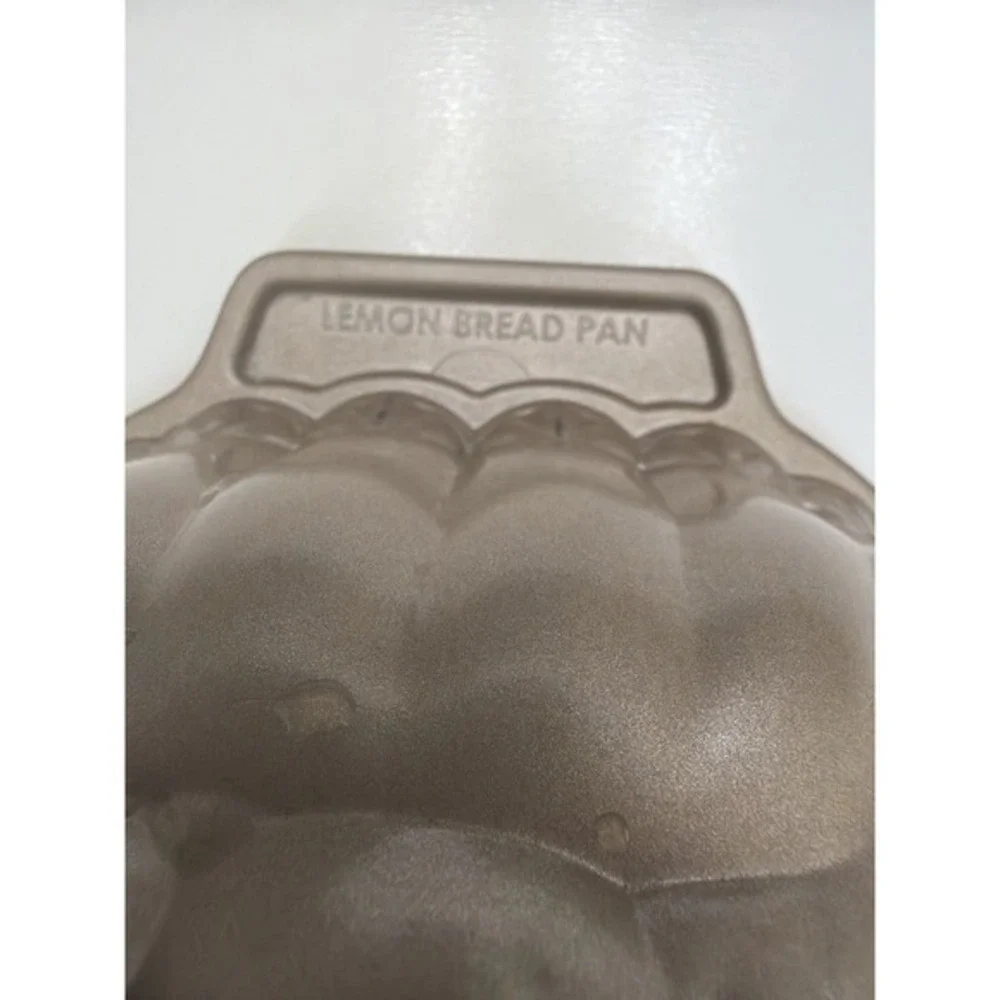 Nordic Ware Lemon Bread Pan Cast Aluminum Loaf Pan Made in USA Lemon Mold.  5114